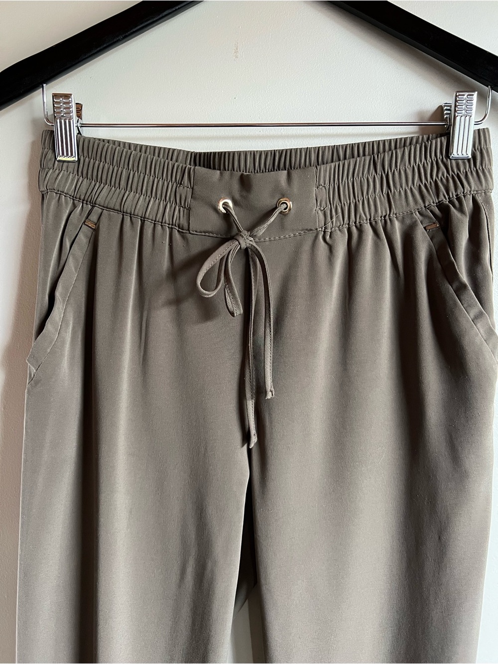 Dynamite Olive Green Jogger Pants Petite Small Drawstring Ankle Cuff Athleisure - Picture 5 of 9
